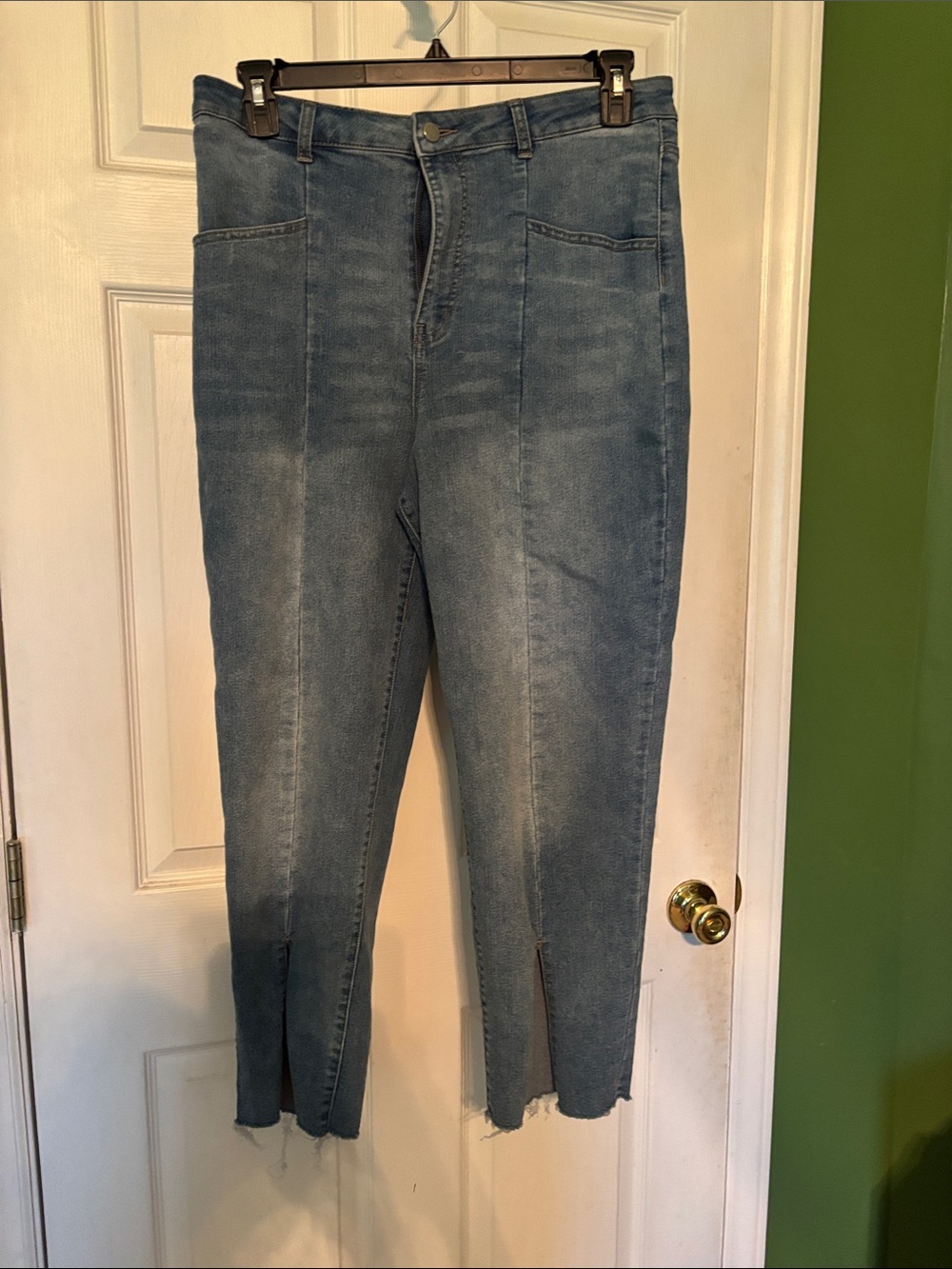Tinseltown Light Blue High-Rise Ankle Jeans with Front Seam & Slit